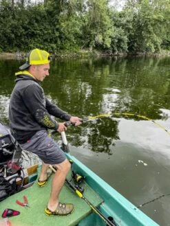 Black Cat Freestyle Fireball V-Jig 1.90m (225g)