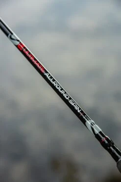 Ultimate Allround Spin 2,10m 5-25g 27 Ultimate Allround Spin 2,10m 5-25g -Pêche Série Boutique 540598b4be0b1968