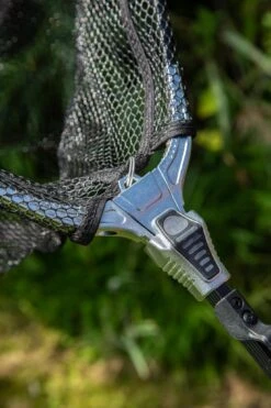 Ultimate Landingnet Rubber 60x60cm (75-130cm) -Pêche Série Boutique 5605a2df9a2e5d54