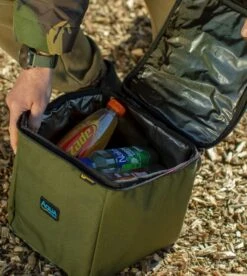 Sac Isotherme Aqua Black Series Session Cool Bag 10 Sac Isotherme Aqua Black Series Session Cool Bag -Pêche Série Boutique 86342f12eacdeb06