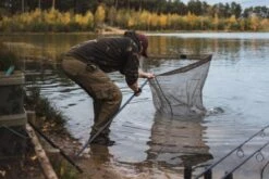 Epuisette Korda Spring Bow Net (42 Inch) -Pêche Série Boutique 9d85ce6298125acc