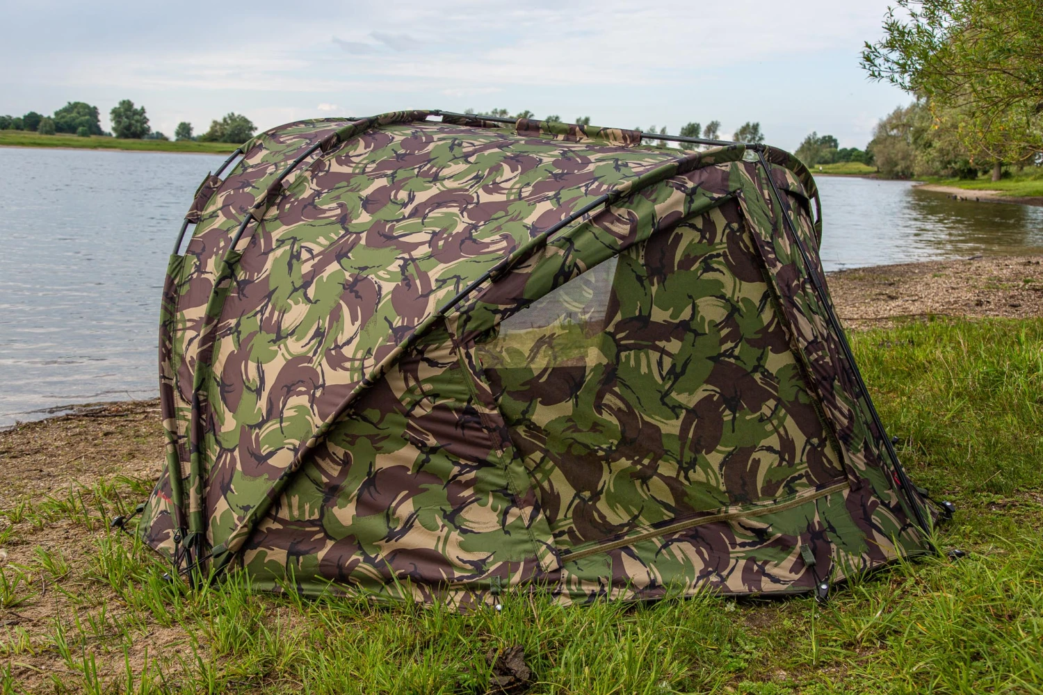 Ultimate Bionic Bivvy DPM Camouflage 2-Man 4 Ultimate Bionic Bivvy DPM Camouflage 2-Man – Image 2