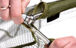 Epuisette Trakker EQ Carbon Landing Net Olive