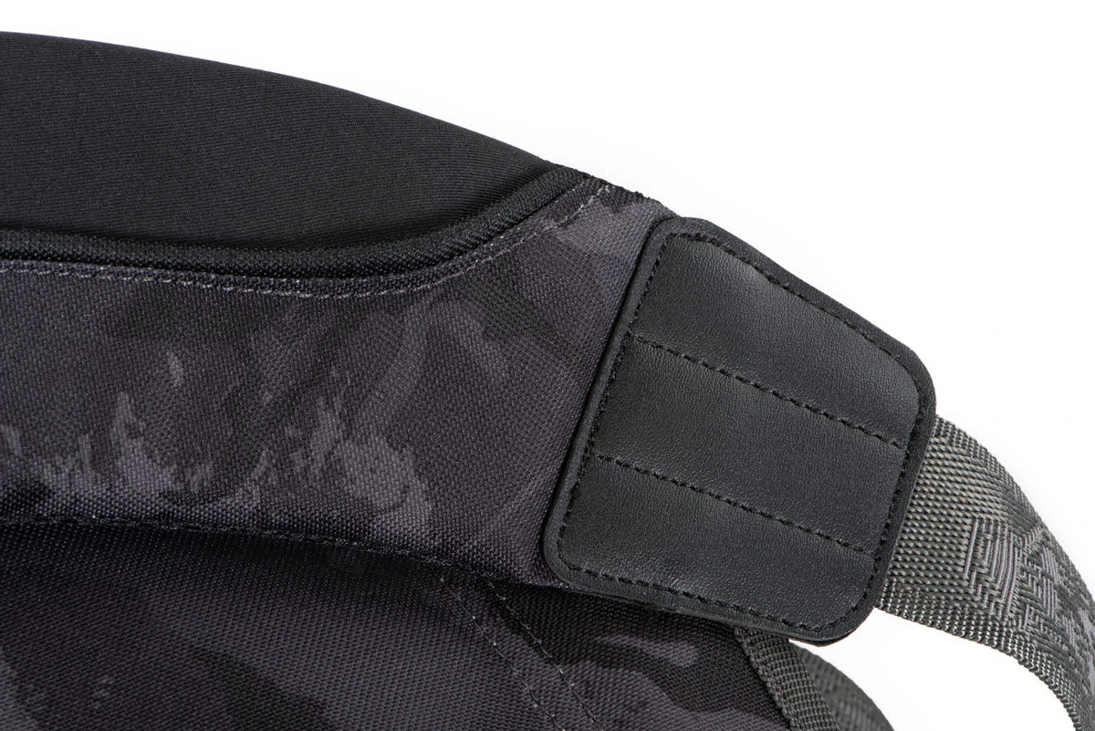 Fox Rage Voyager Camo Holdall M 4 Fox Rage Voyager Camo Holdall M – Image 2